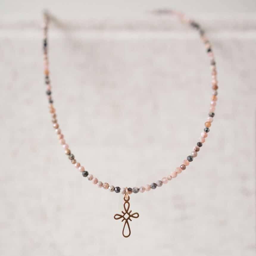 Colier cu pietre naturale si aur 14k Divina2 Colier cu pietre naturale si aur 14K Divina
